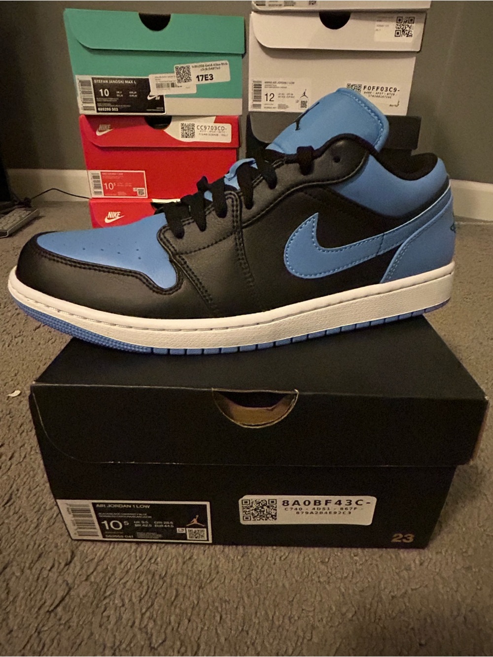 Nike Air Jordan 1 Low Carolina Blue Black 10.5 New!!